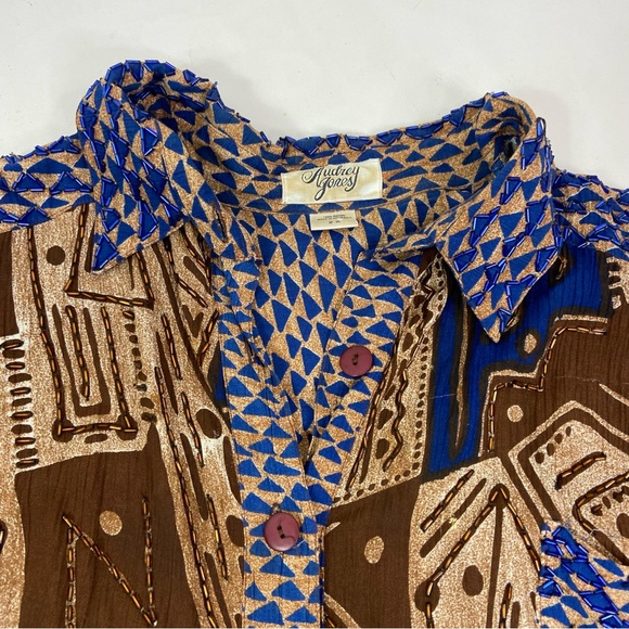 Audrey Jones wild vintage tribal print beaded button down top. 2X - Picture 3 of 8